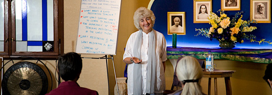 Savitri-Simpson-teaching-Meditation-Teacher-Training-day-1,-in-front-of-meditation-students