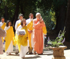 The Nature of Divine Love. Swami Kriyananda with Nayaswami Devi
