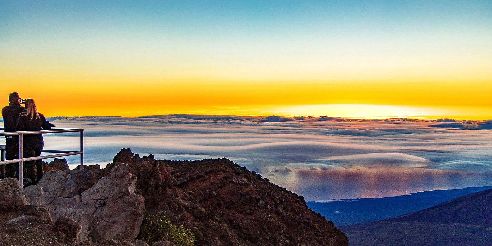 Haleakala-Sunrise-People-Overlook-Tour-Maui