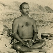 Paramhansa Yogananda meditating